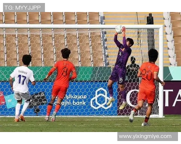 南美杯圣塔菲联队门将神勇扑救零封对手